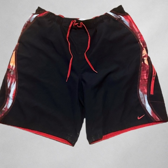 Nike Men’s Board Shorts XXL Black Red Swim Trunks Recycled Polyester - Picture 1 of 5